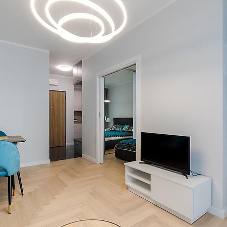 Wola Luxe Apartment Warsaw Exterior photo