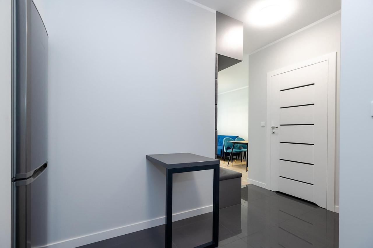 Wola Luxe Apartment Warsaw Exterior photo